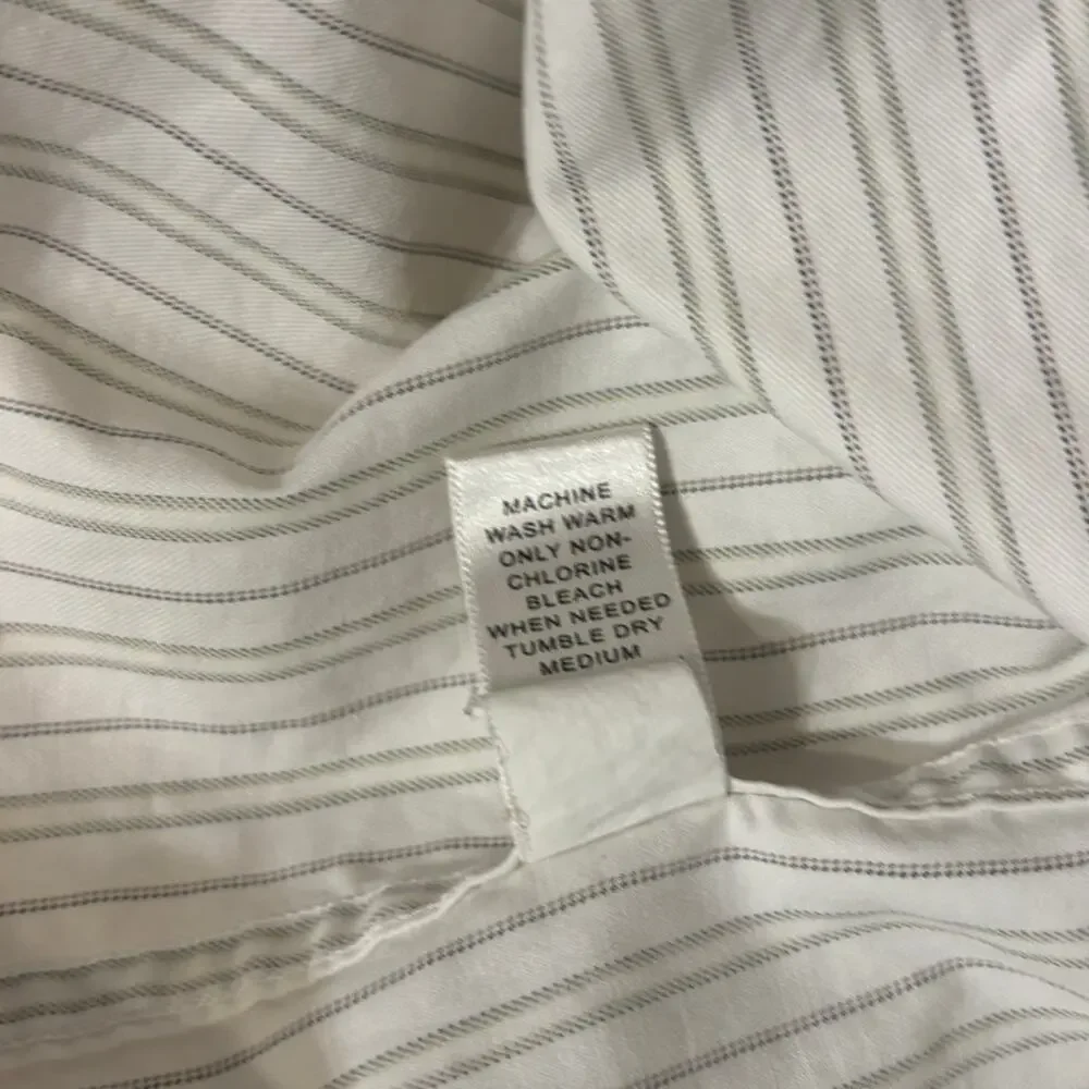 Banana Republic Men’s Button Up Shirt Medium Beige Stripe Long Sleeve Casual